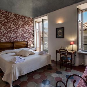 L' Estate Di San Martino Room Rental - Free Park